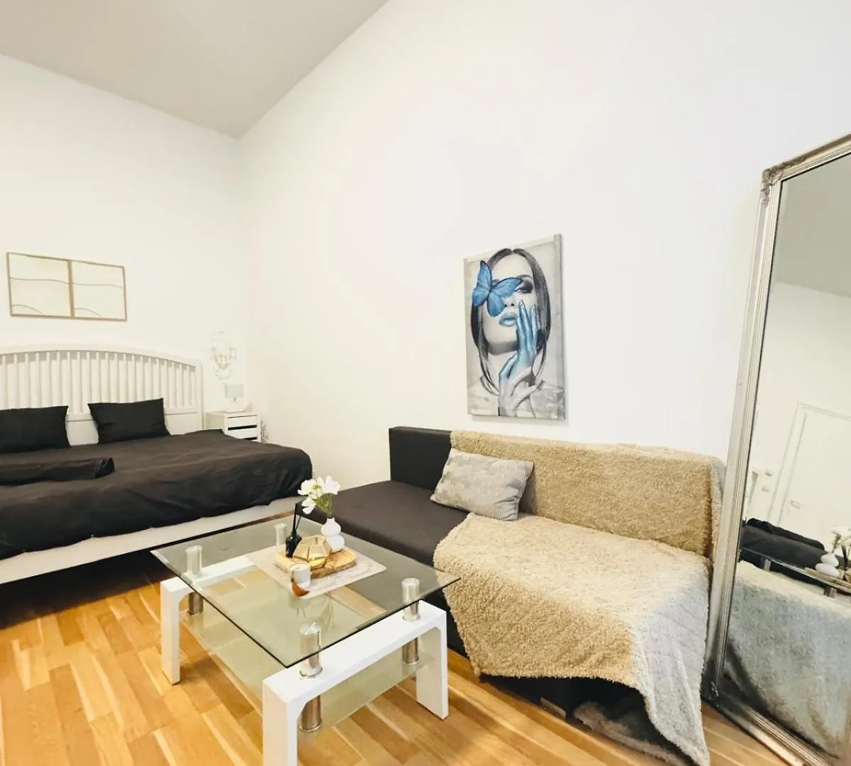 Comfortable Studio Apt, 15 Minutes To Rathausplatz Vienna 0*,