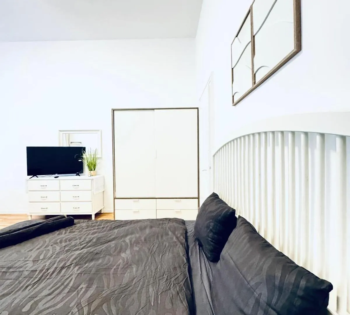 Apartment Comfortable Studio Apt, 15 Minutes To Rathausplatz Vienna Austria
