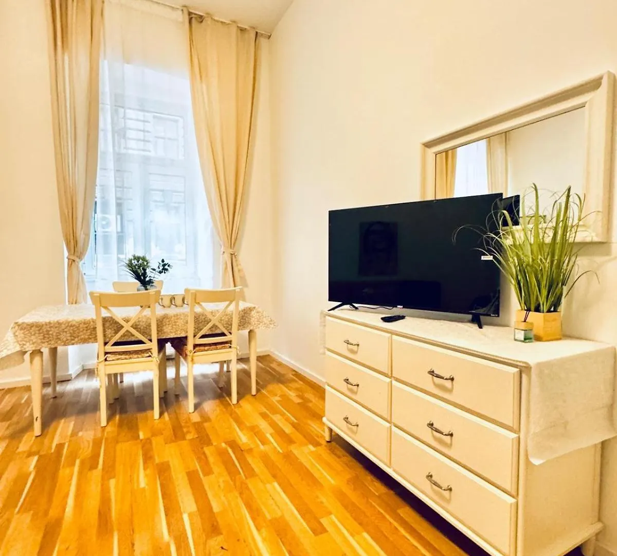 Comfortable Studio Apt, 15 Minutes To Rathausplatz Vienna