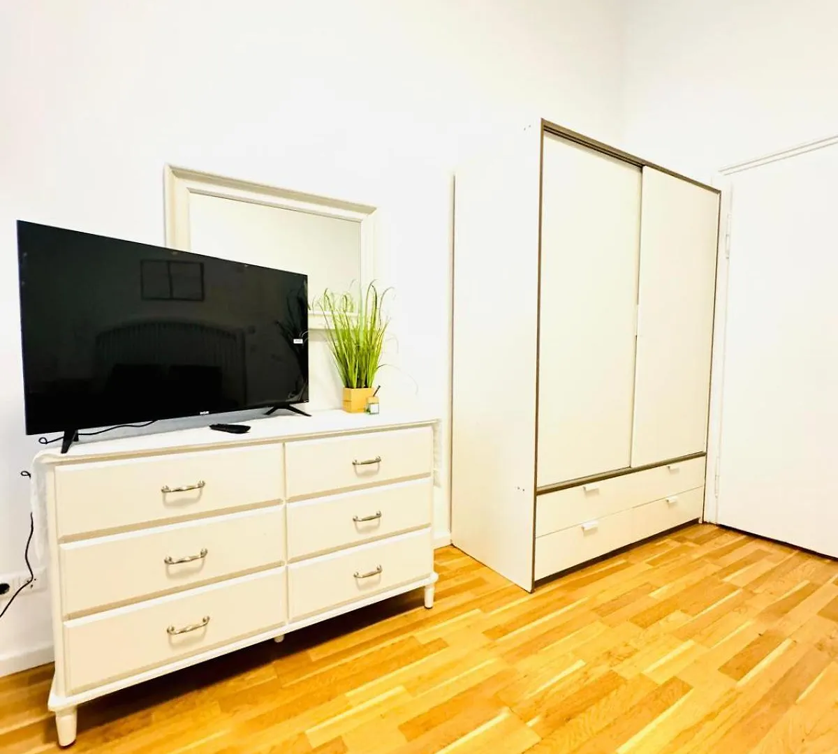 Comfortable Studio Apt, 15 Minutes To Rathausplatz Vienna