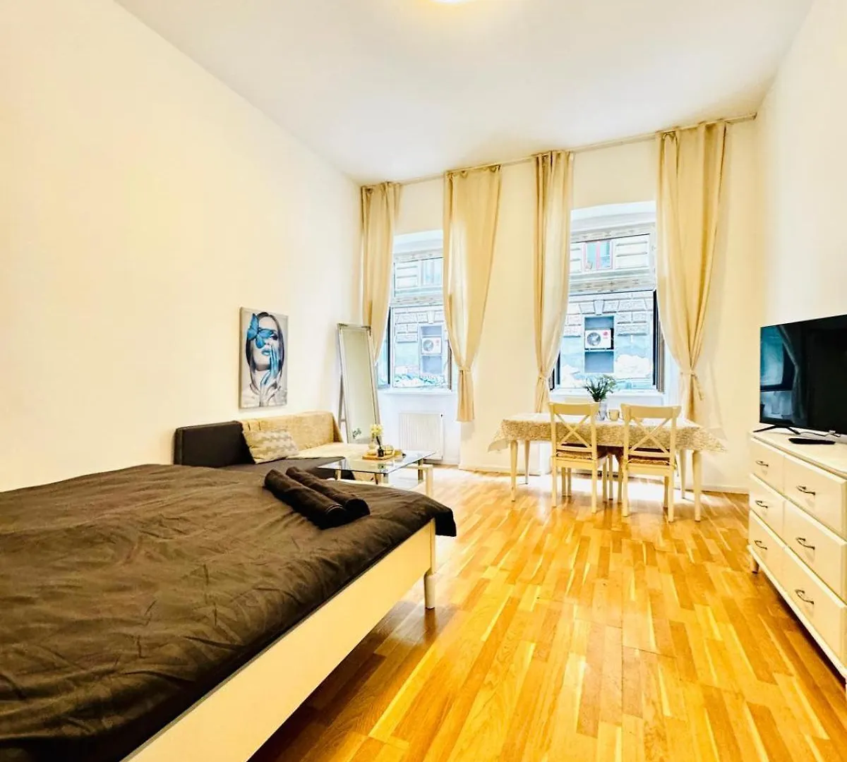 Comfortable Studio Apt, 15 Minutes To Rathausplatz Vienna Austria