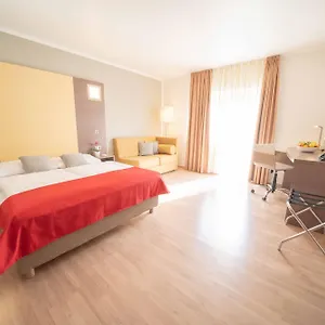 4* Hotell Orangerie