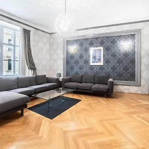Carlton Appartement