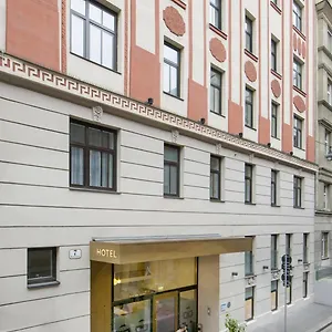 4* Hotell Alma Boutique-hotel